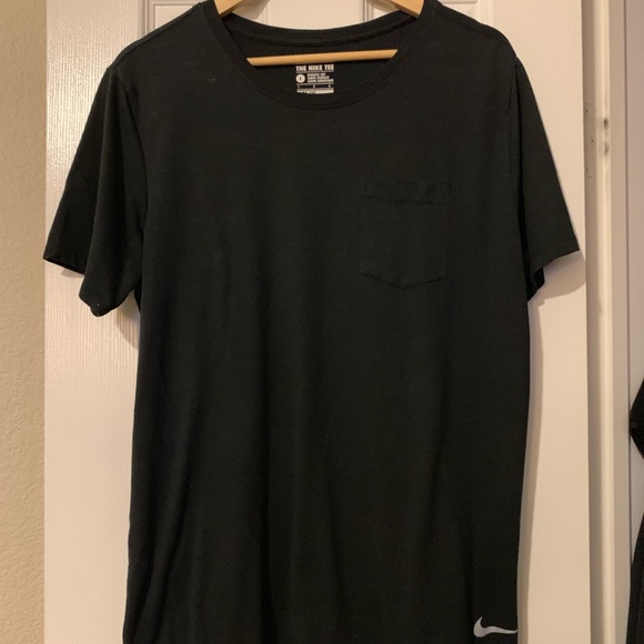 Nike T-Shirt - Picture 1 of 2